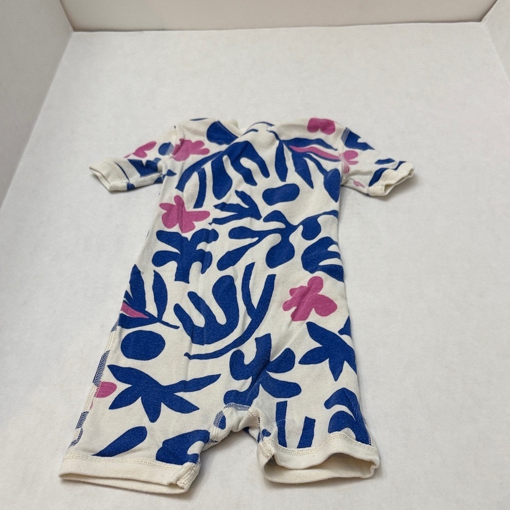 Hanna Andersson Blue and Pink Patterned Bodysuit - Picture 3 of 3